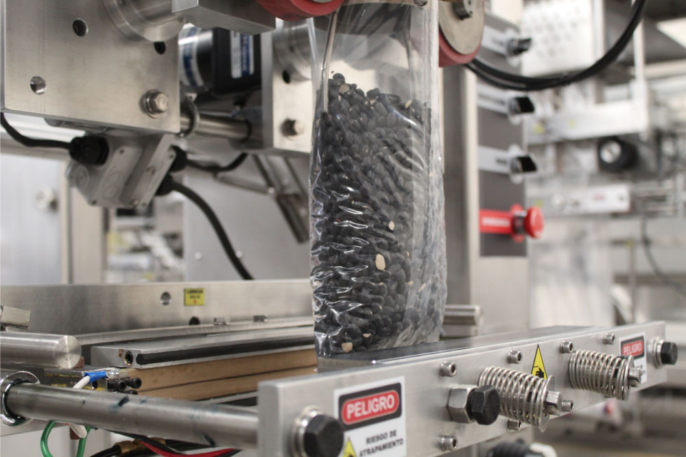 Embolsadora o envasadora Envasadoras Automáticas para Bolsas y sus sinónimos Embolsadora o envasadora